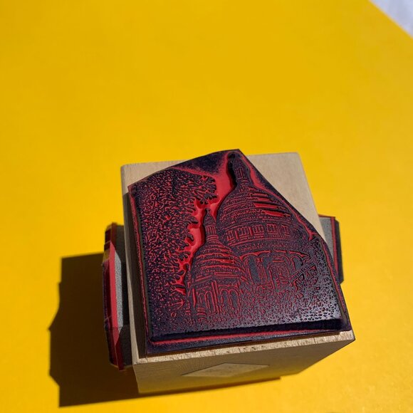 8 French Paris-themed stamps - Picture 9 of 15